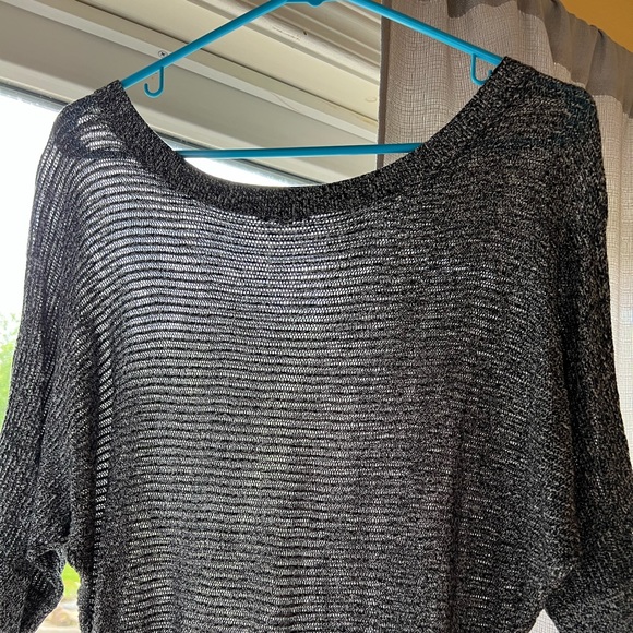 Express Top - Picture 3 of 4